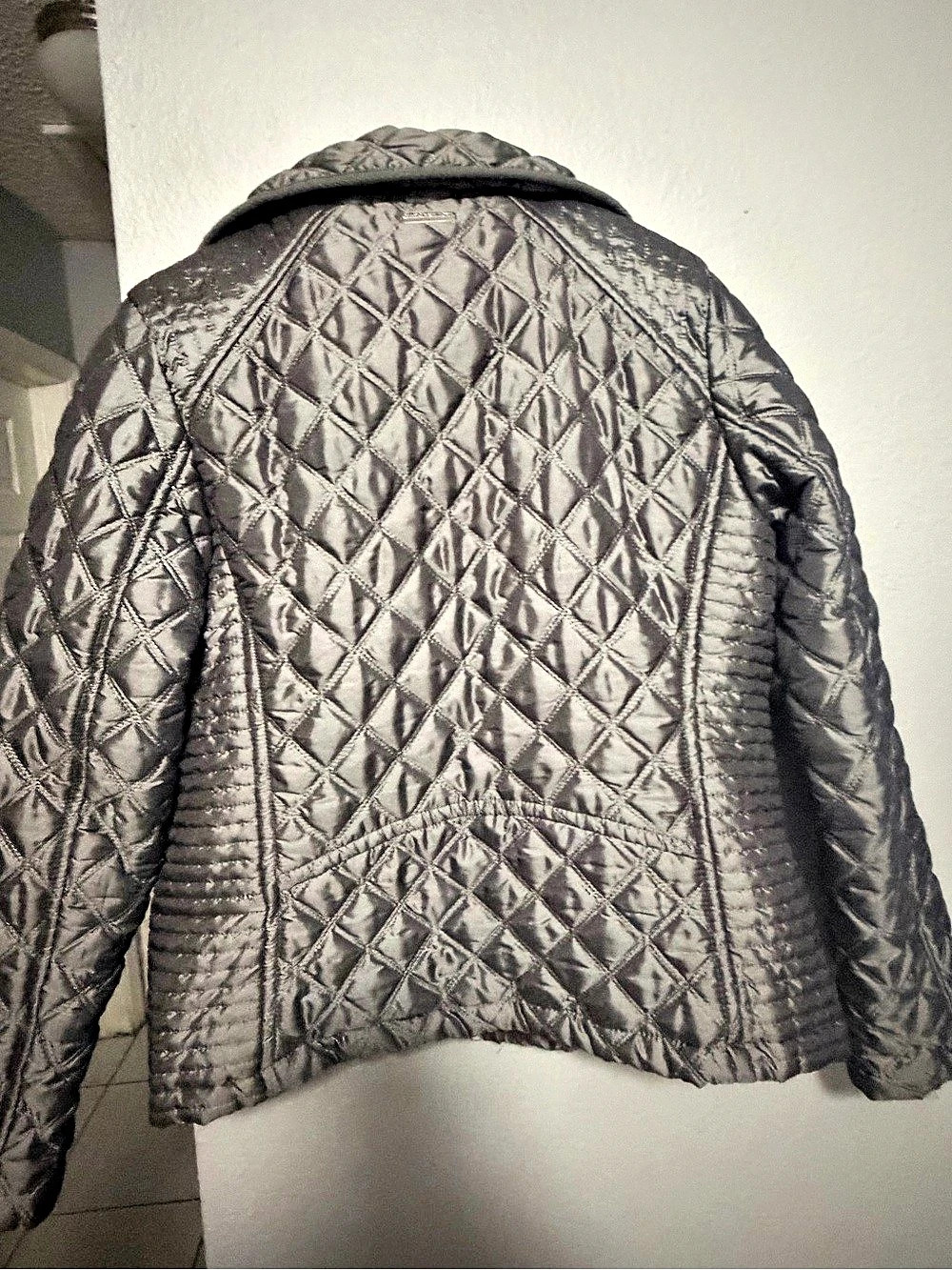 Burberry Women's Quilted Puffer Jacket in Black